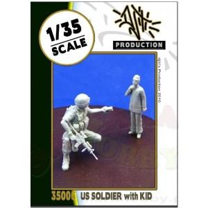 us-soldier-with-middle-east-kid-1-35